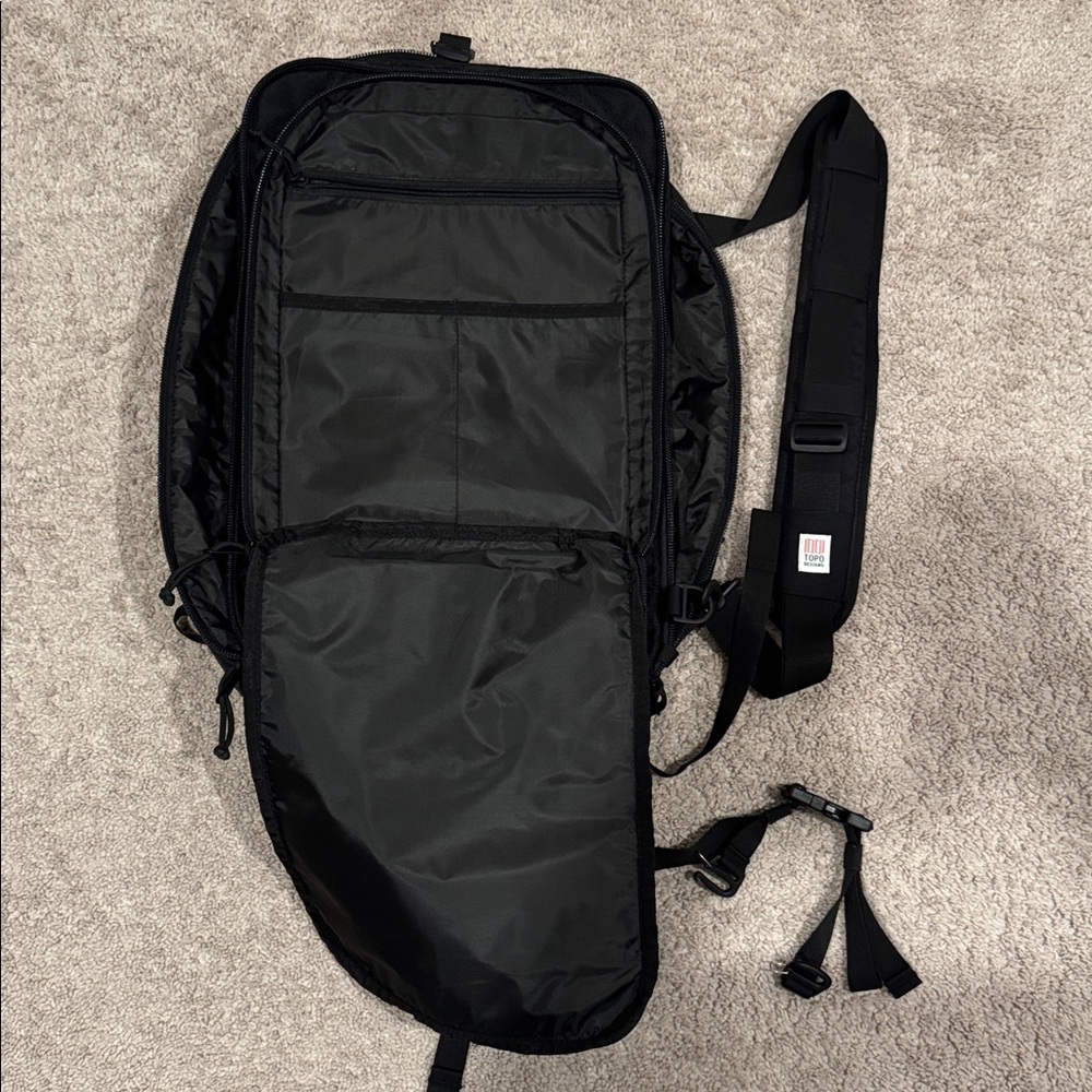 Topo Designs 30L Travel Bag - Picture 4 of 6